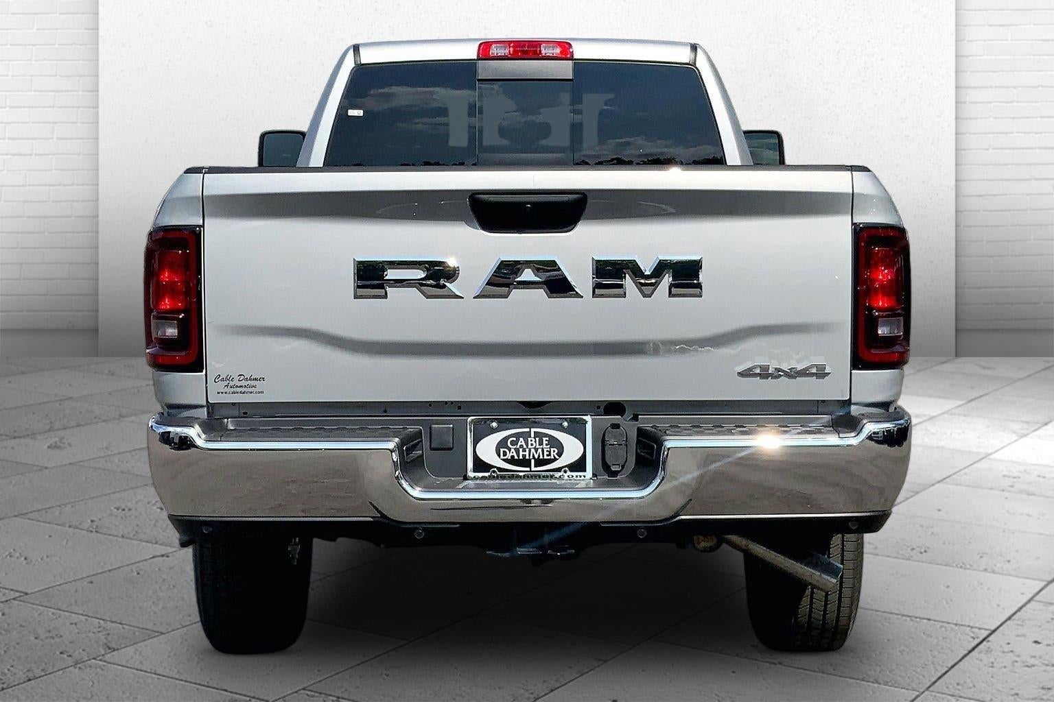 2026 RAM 2500 RAM 2500 TRADESMAN CREW CAB 4X4 8' BOX