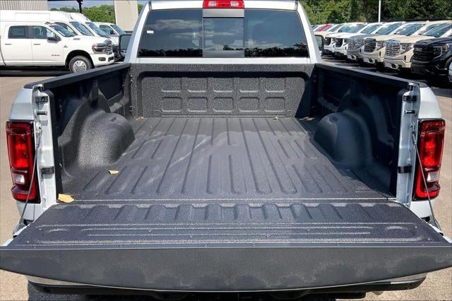 2026 RAM 2500 RAM 2500 TRADESMAN CREW CAB 4X4 8' BOX