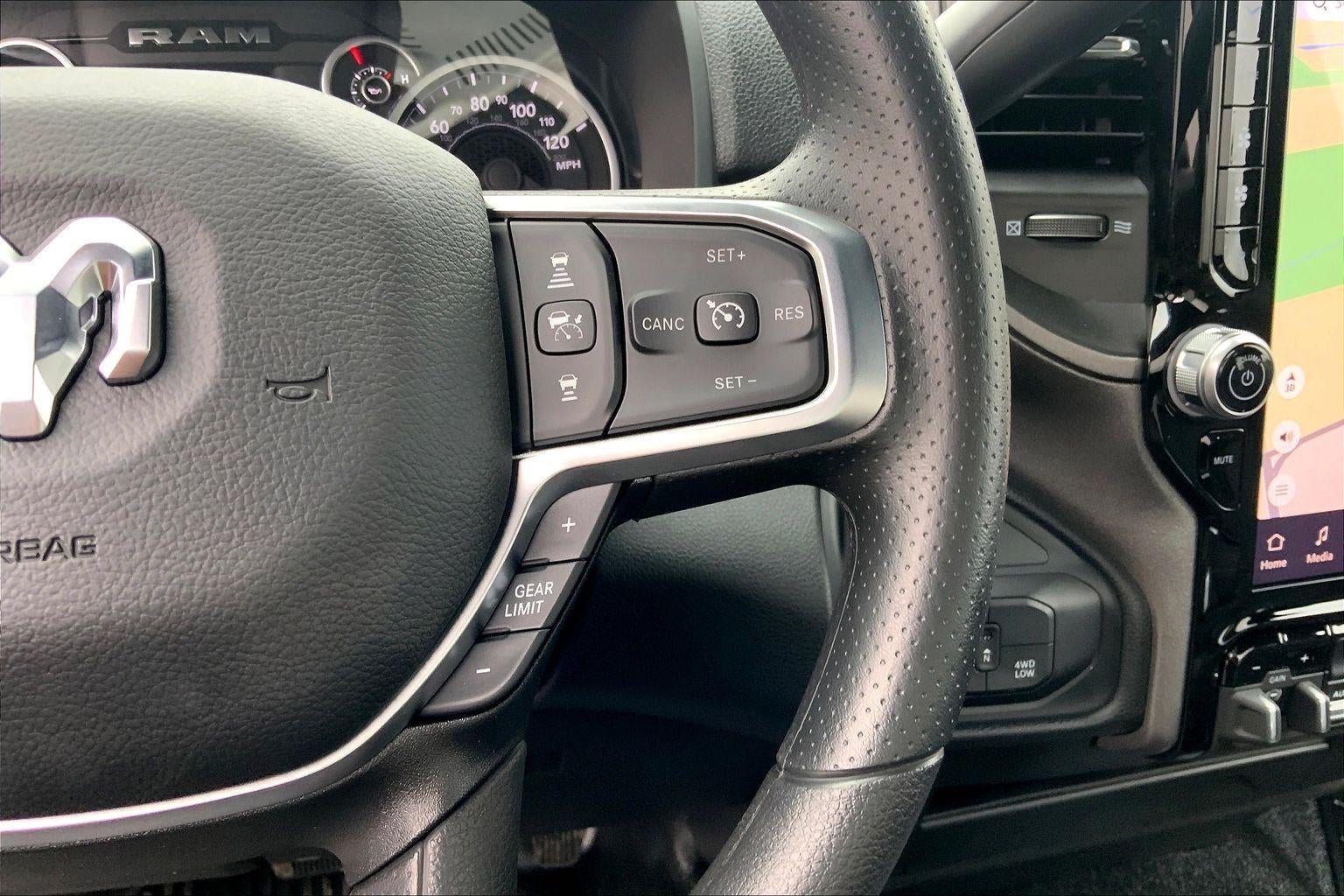 2026 RAM Ram 5500 Chassis Cab RAM 5500 TRADESMAN CHASSIS REGULAR CAB 4X4 84' CA