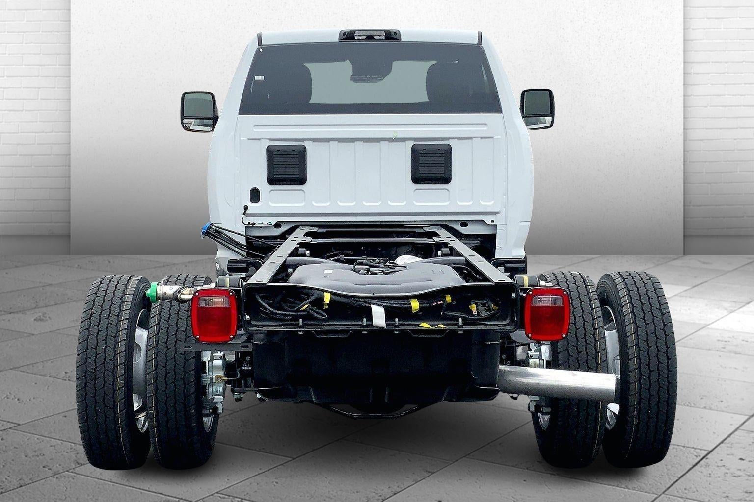 2026 RAM Ram 5500 Chassis Cab RAM 5500 TRADESMAN CHASSIS REGULAR CAB 4X4 84' CA