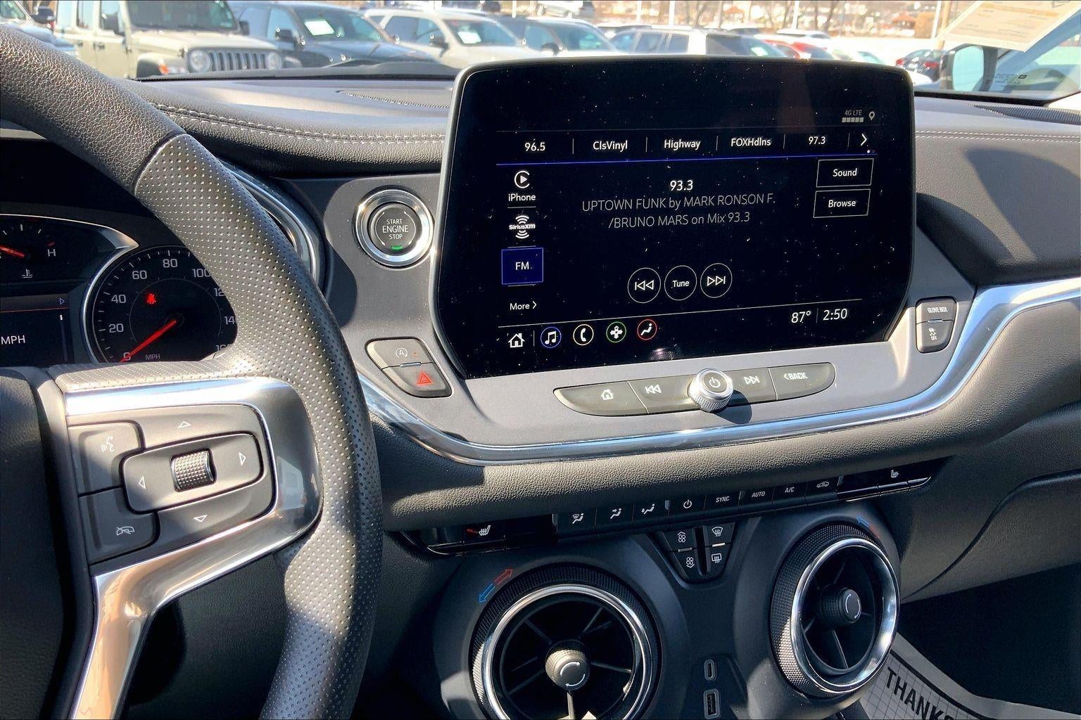 2025 Chevrolet Blazer AWD 2LT