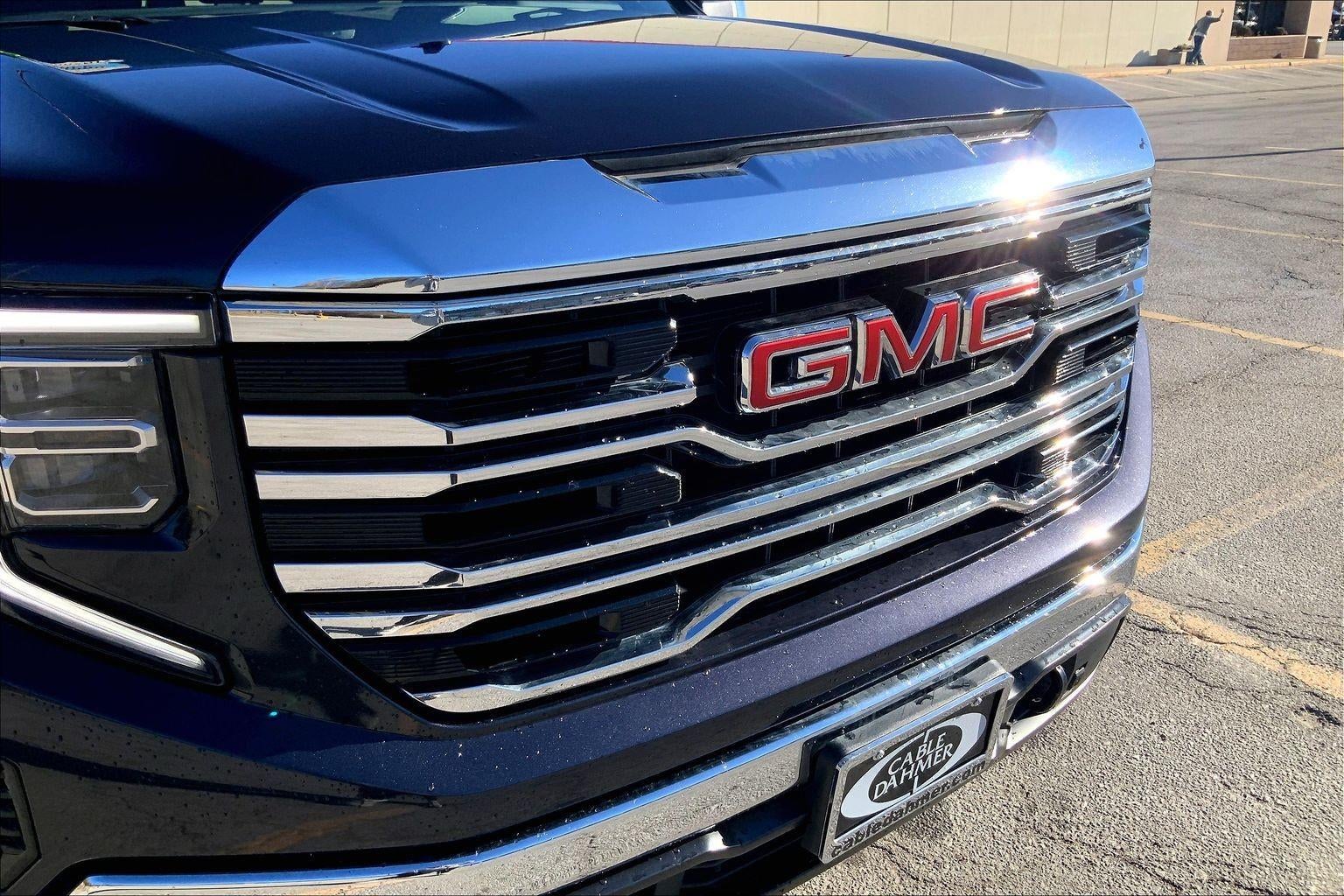 2023 GMC Sierra 1500 4WD Crew Cab Short Box SLT