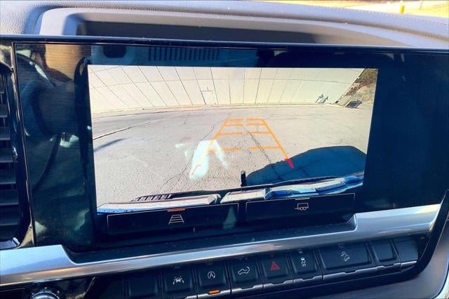 2023 GMC Sierra 1500 4WD Crew Cab Short Box SLT