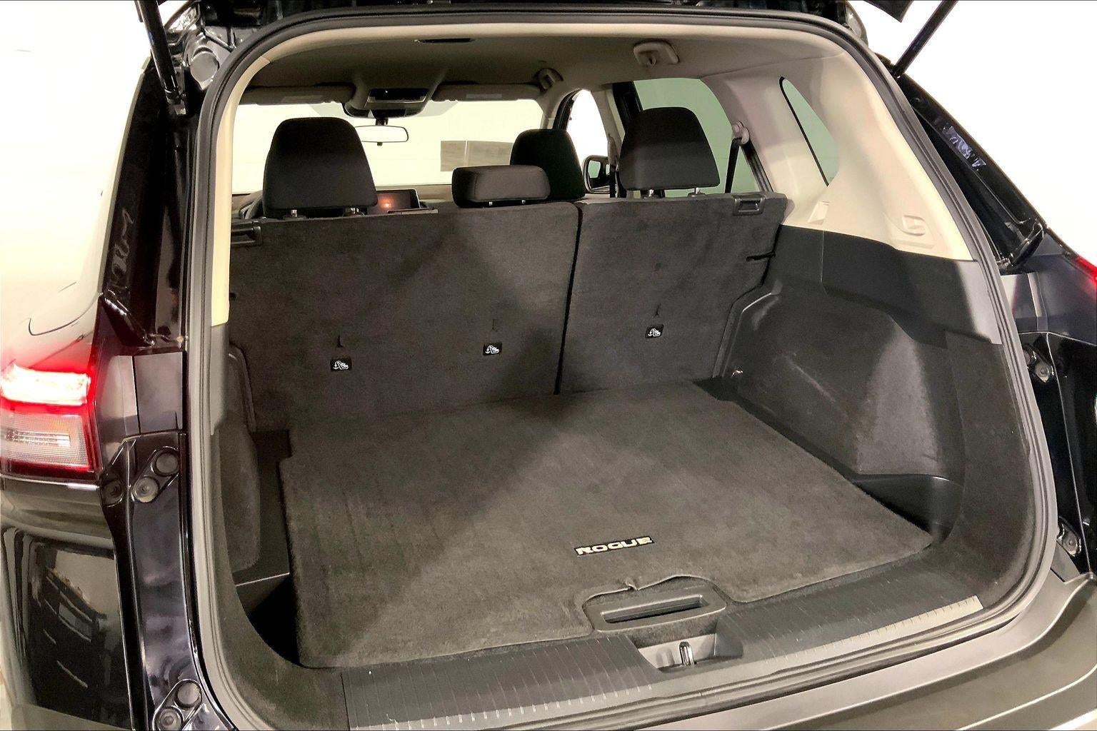 2023 Nissan Rogue SV FWD