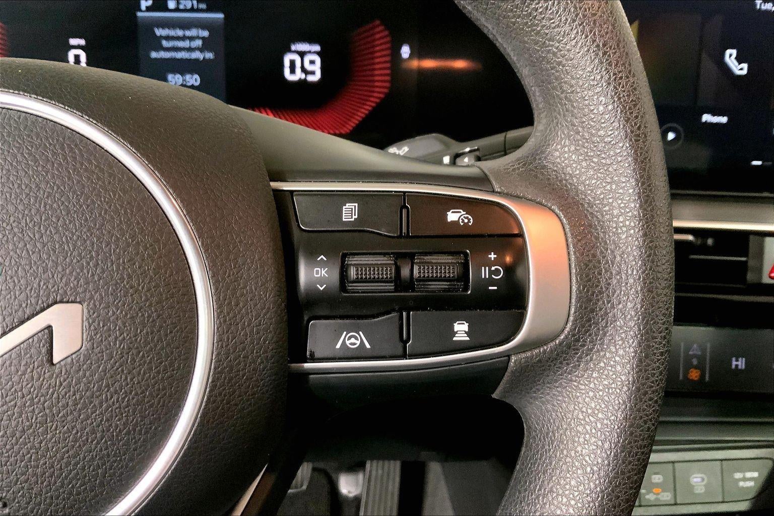 2025 Kia K5 LXS