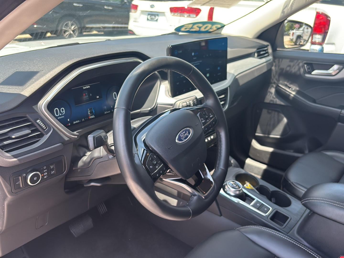 2025 Ford Escape Platinum