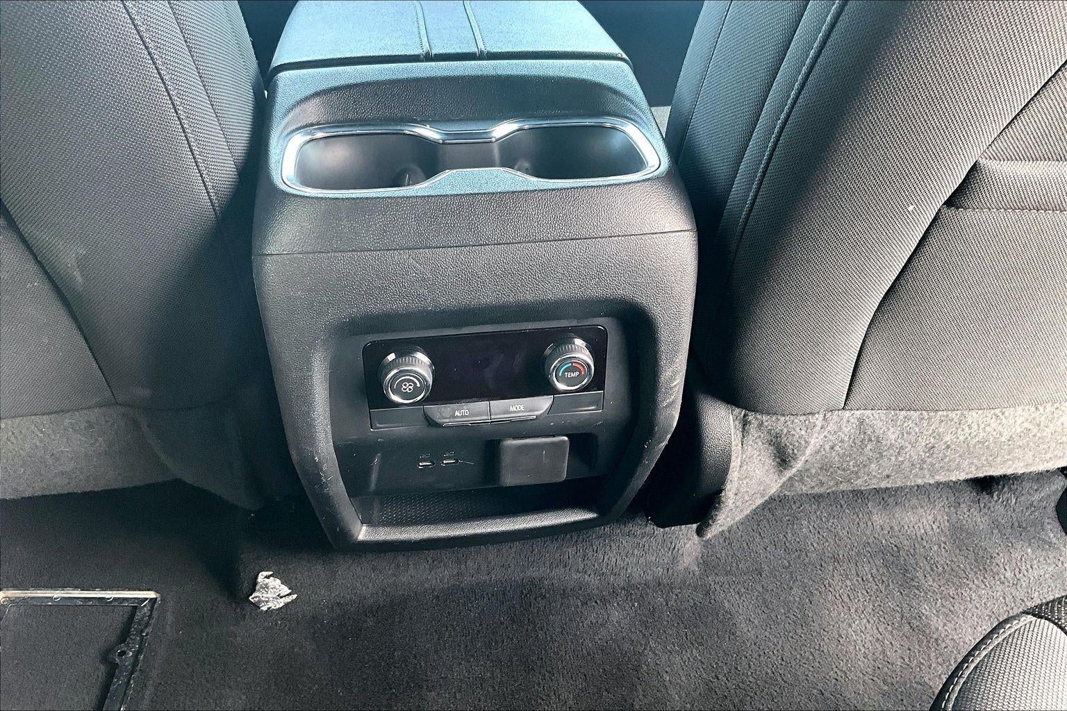 2024 Chevrolet Traverse FWD LT