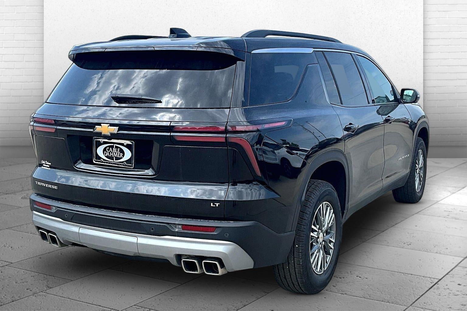2024 Chevrolet Traverse FWD LT