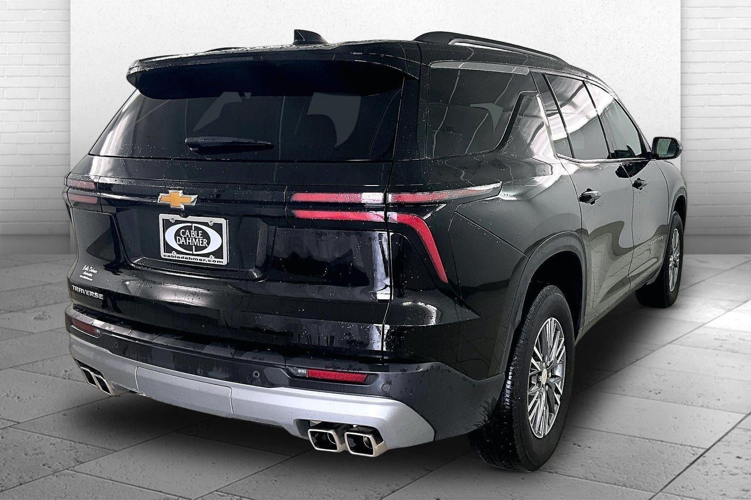 2025 Chevrolet Traverse FWD LT