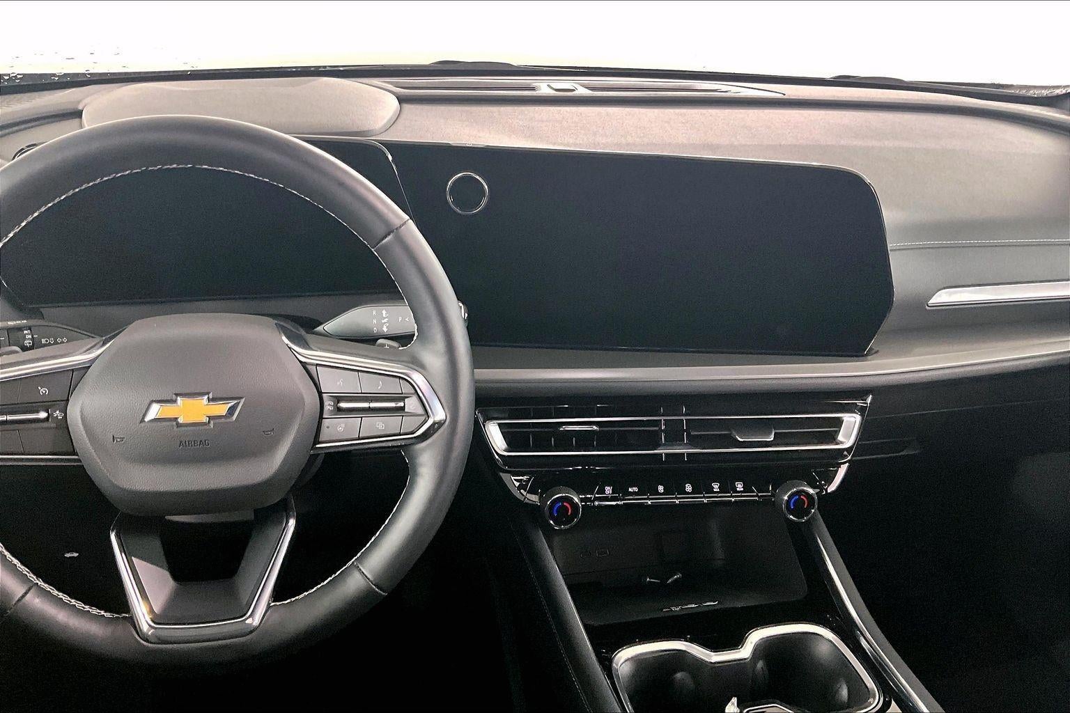 2025 Chevrolet Traverse FWD LT