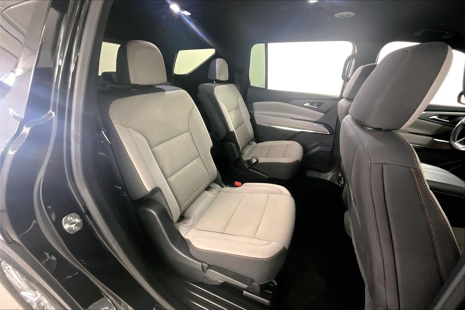 2025 Chevrolet Traverse FWD LT