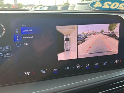 2024 Chevrolet Traverse AWD LT