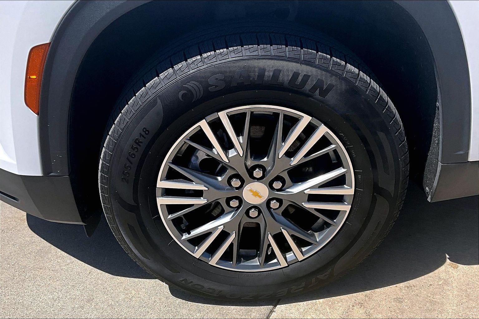 2024 Chevrolet Traverse AWD LT