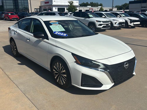 2025 Nissan Altima SV