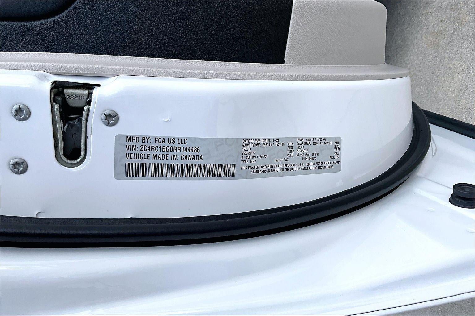 2024 Chrysler Pacifica Touring L