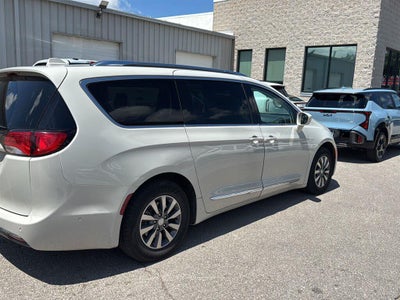 2020 Chrysler Pacifica Touring L Plus