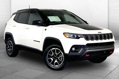 2025 Jeep Compass Trailhawk