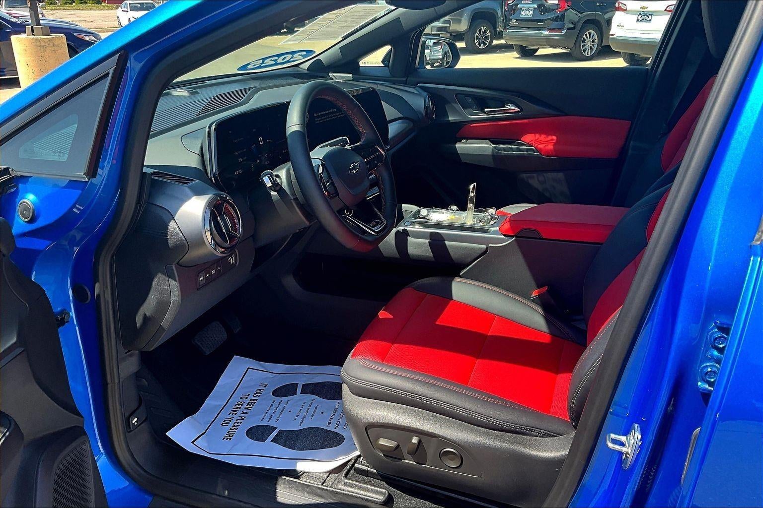 2025 Chevrolet Equinox EV RS