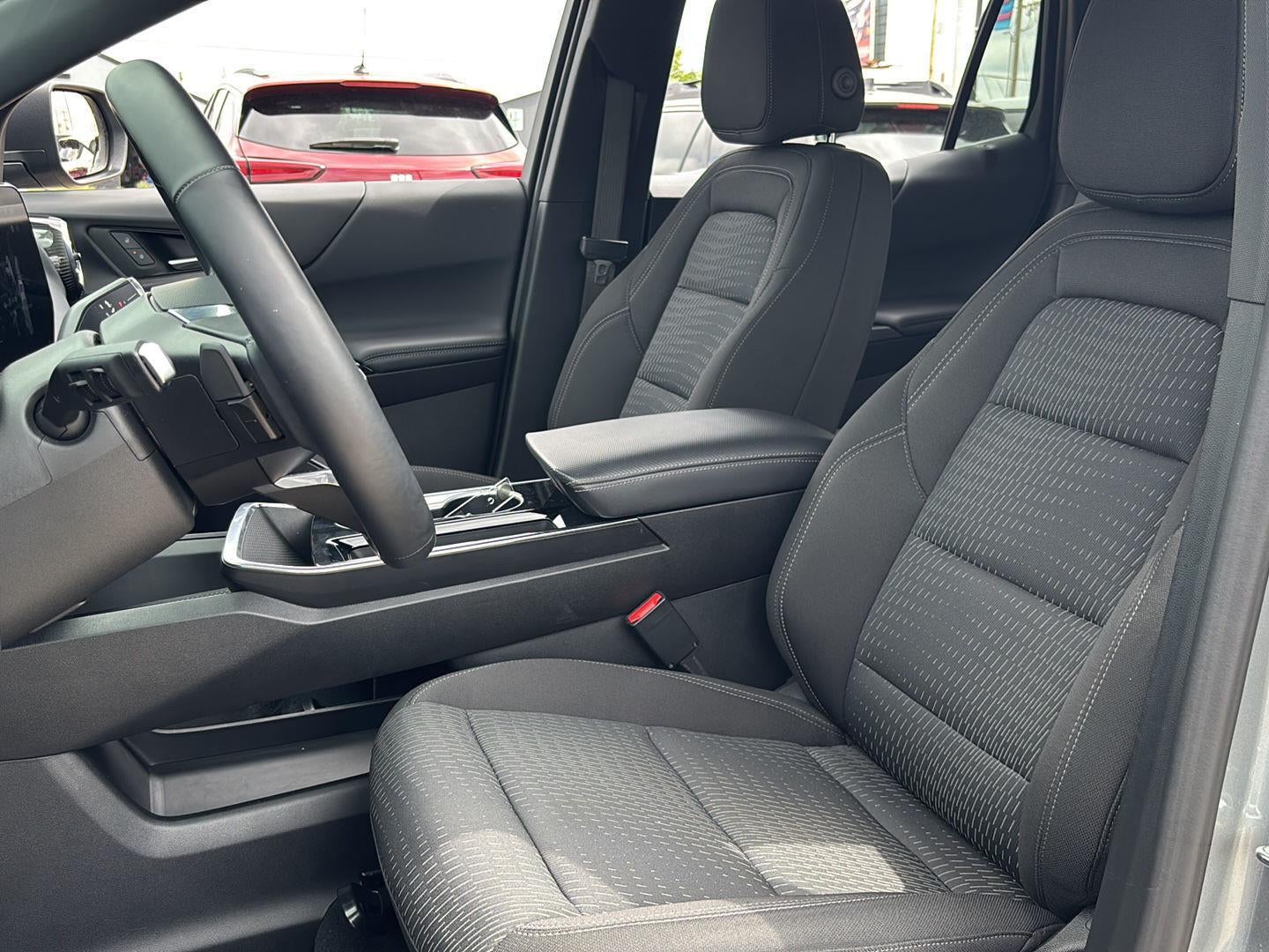 2025 Chevrolet Equinox AWD LT