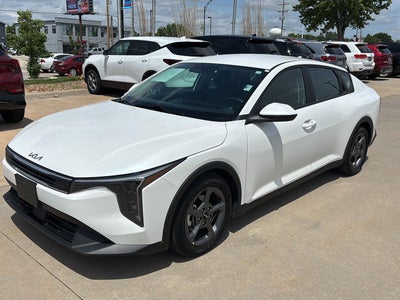 2025 Kia K4 LXS