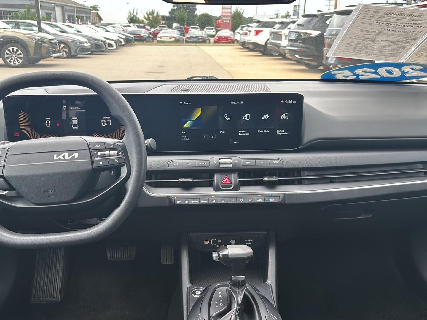 2025 Kia K4 LXS