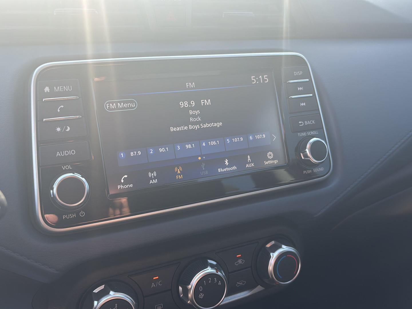 2025 Nissan Versa SV