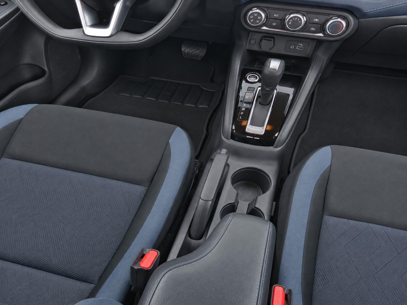 2024 Nissan Versa SV