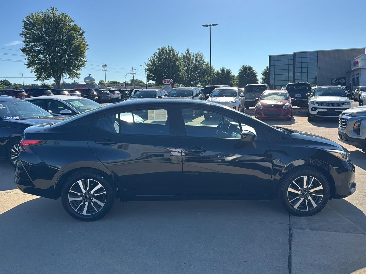 2025 Nissan Versa SV