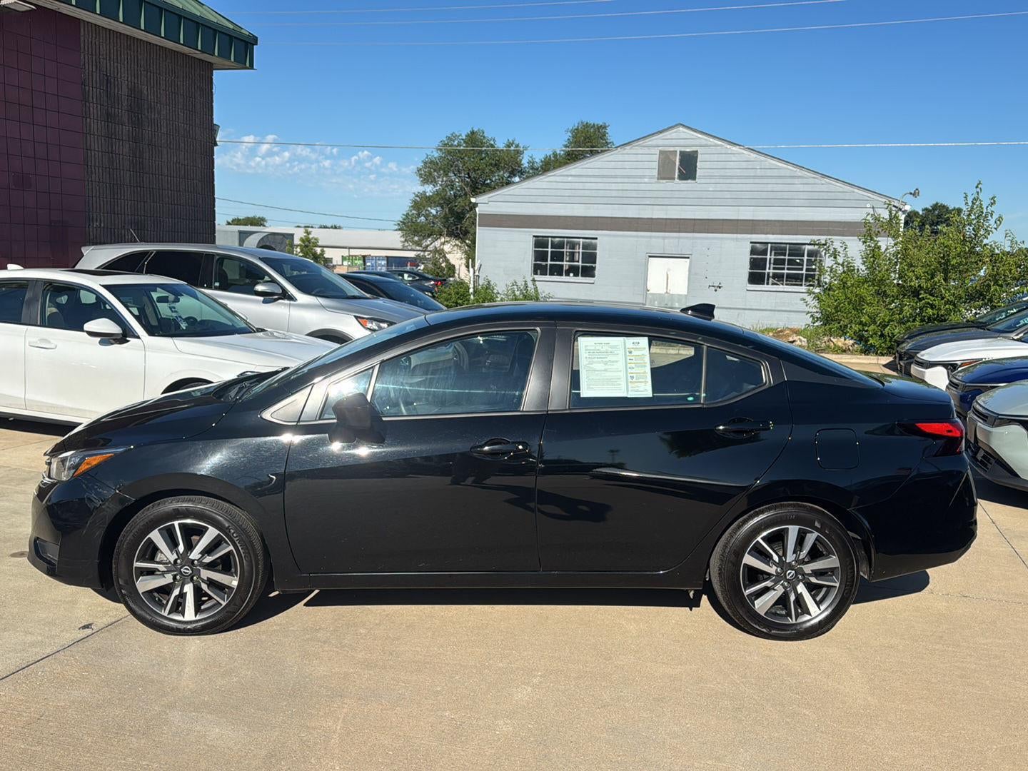 2025 Nissan Versa SV