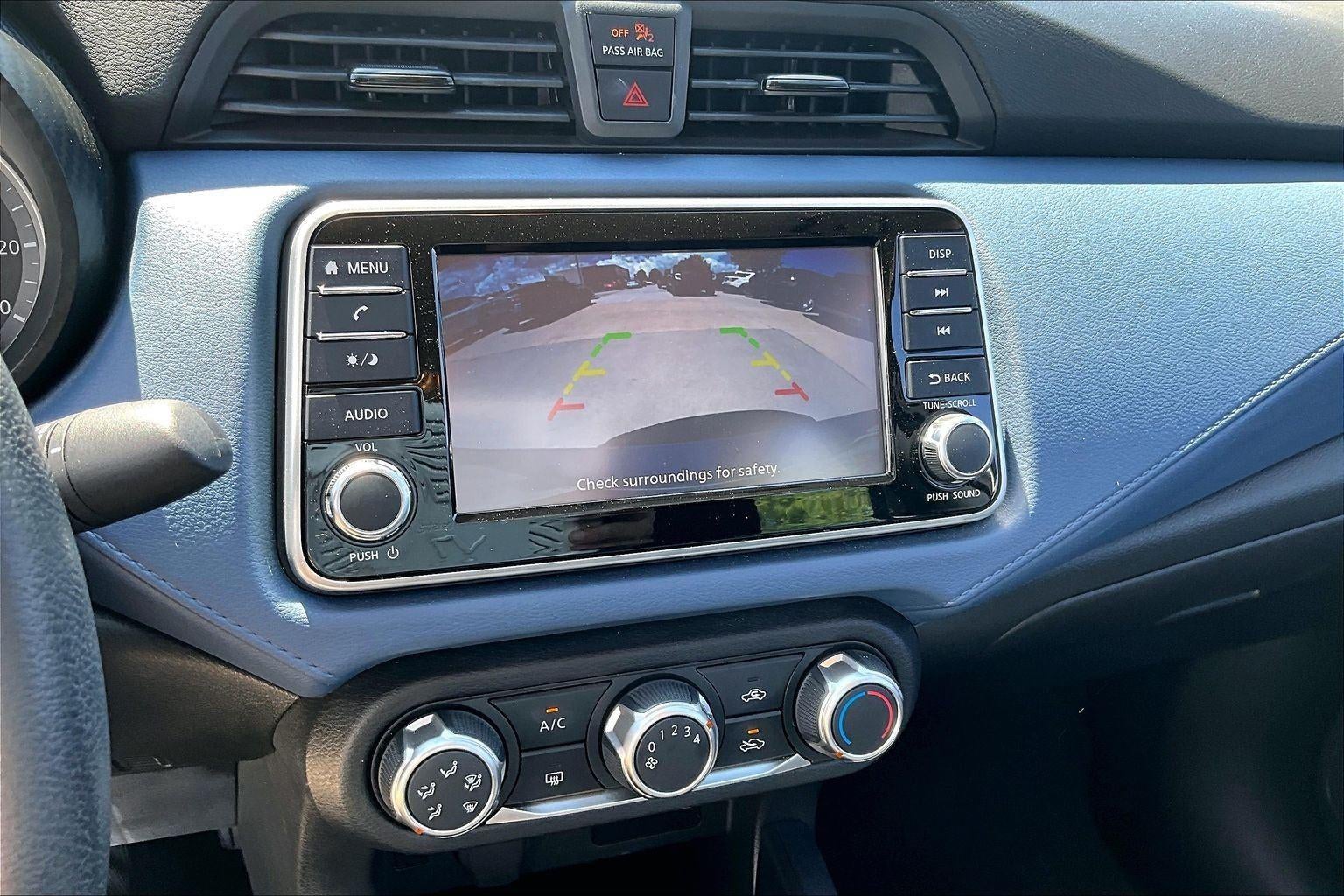 2025 Nissan Versa SV