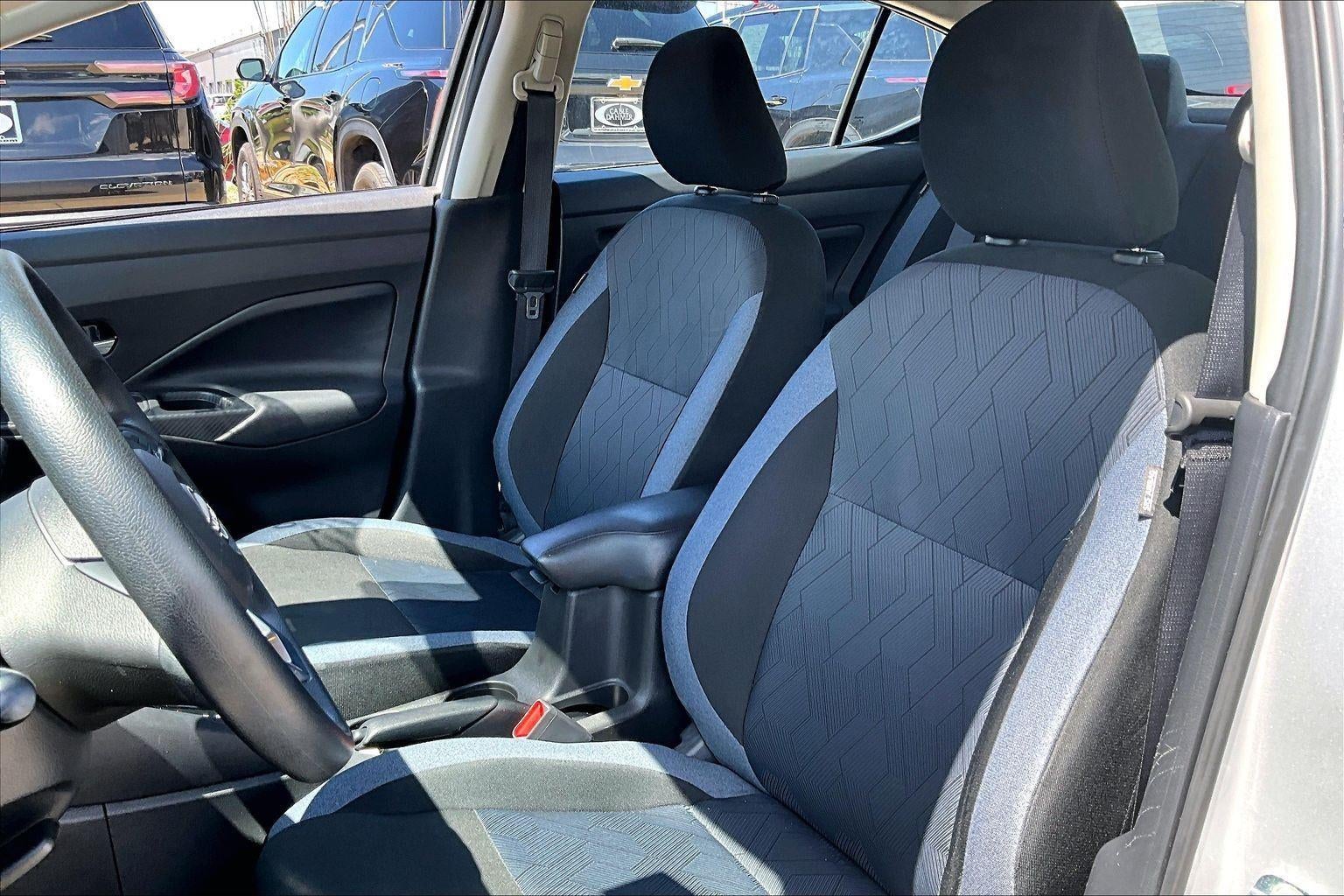 2025 Nissan Versa SV