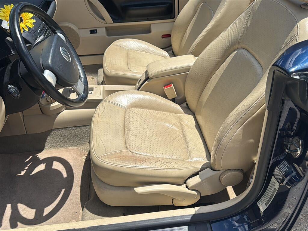 2005 Volkswagen New Beetle Convertible GLS