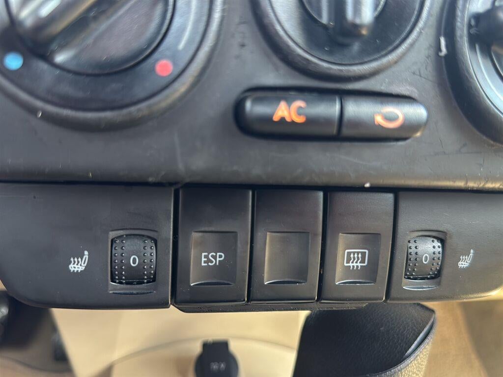 2005 Volkswagen New Beetle Convertible GLS