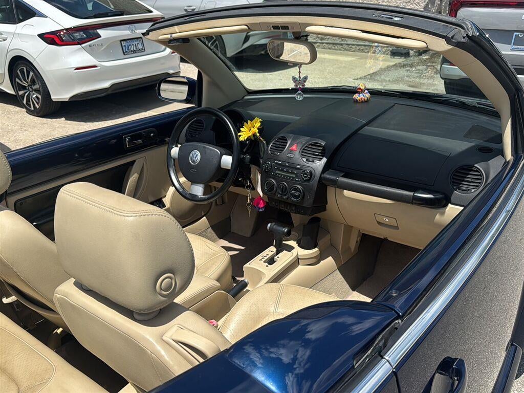 2005 Volkswagen New Beetle Convertible GLS
