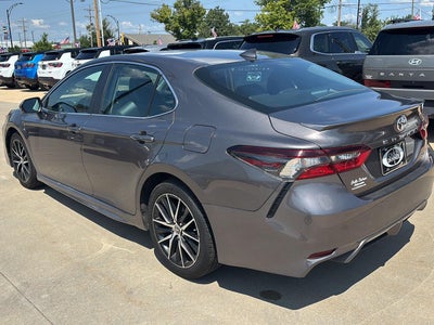 2024 Toyota Camry SE