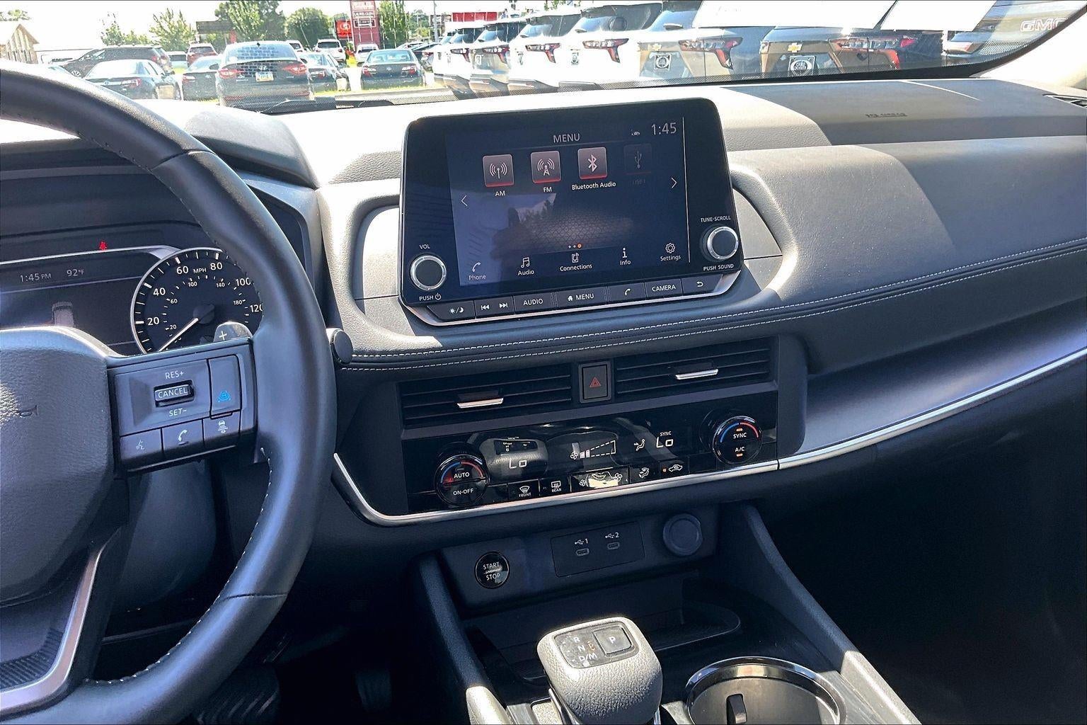 2025 Nissan Rogue SV