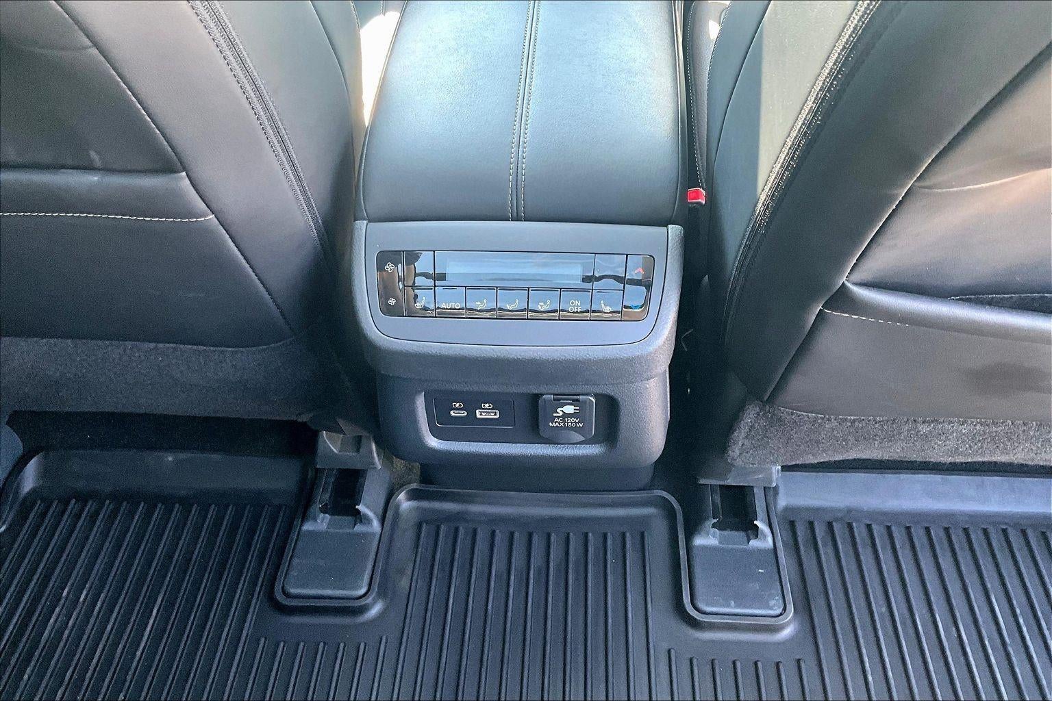 2024 Nissan Pathfinder Platinum