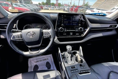 2022 Toyota Highlander XLE