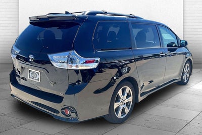 2018 Toyota Sienna SE Premium