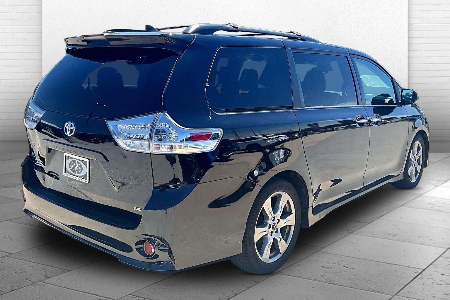 2018 Toyota Sienna SE Premium