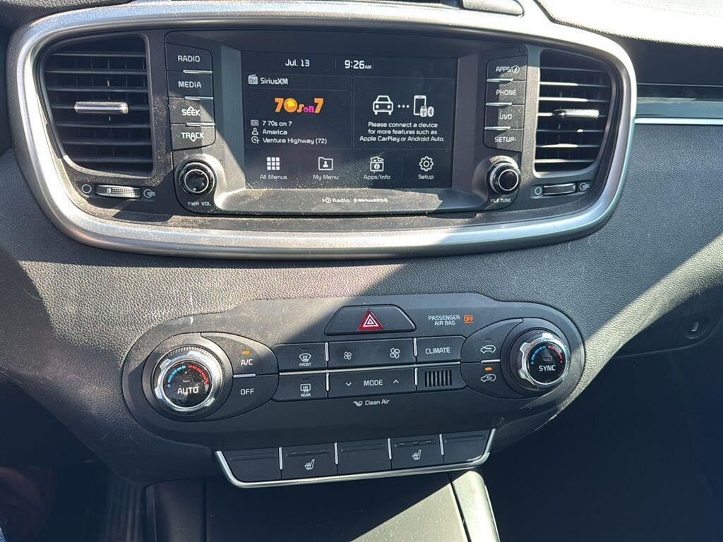 2017 Kia Sorento LX