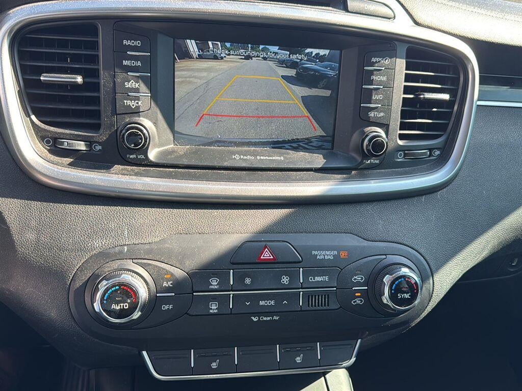 2017 Kia Sorento LX