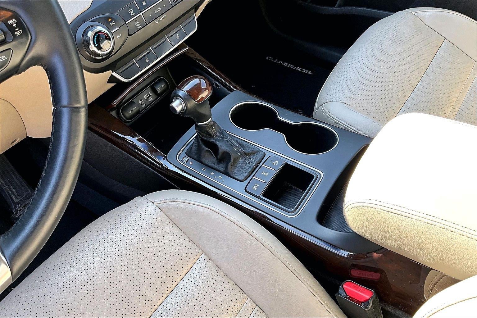 2018 Kia Sorento EX V6