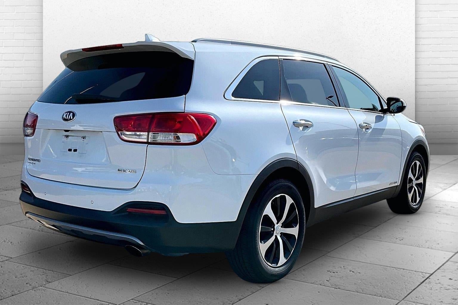 2018 Kia Sorento EX V6