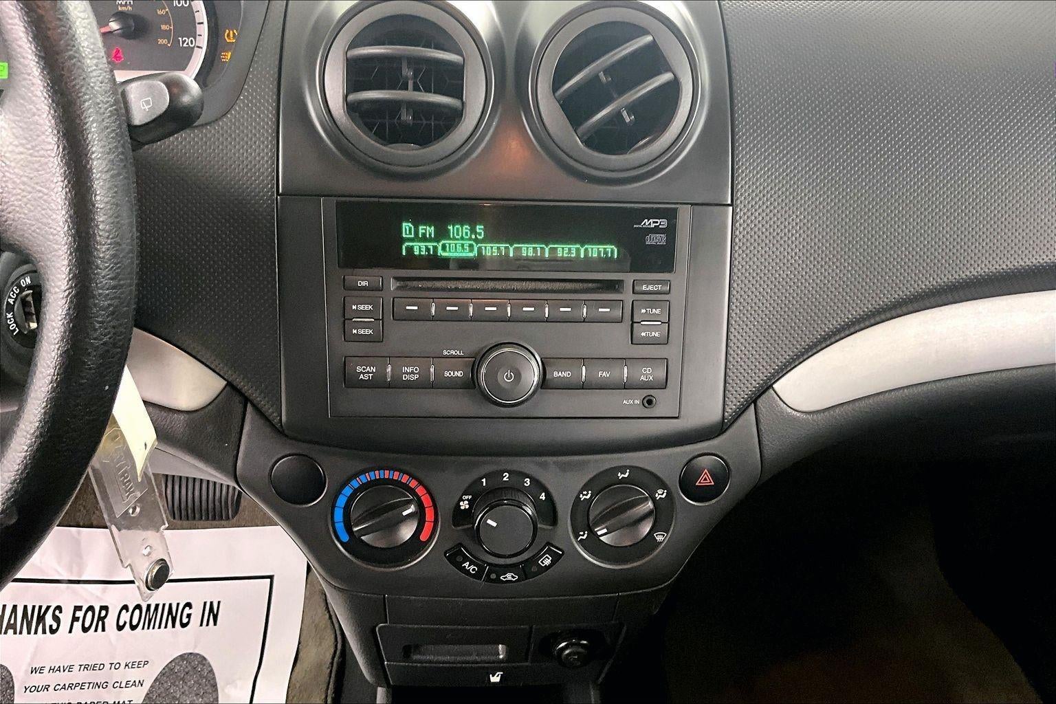 2011 Chevrolet Aveo LT w/1LT