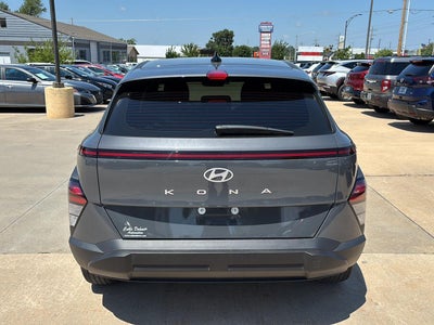 2025 Hyundai KONA SE