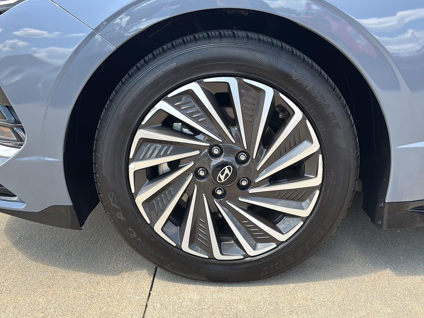 2025 Hyundai Sonata Hybrid SEL