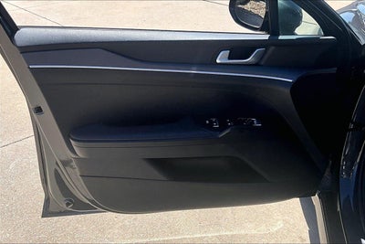 2025 Kia K5 LXS