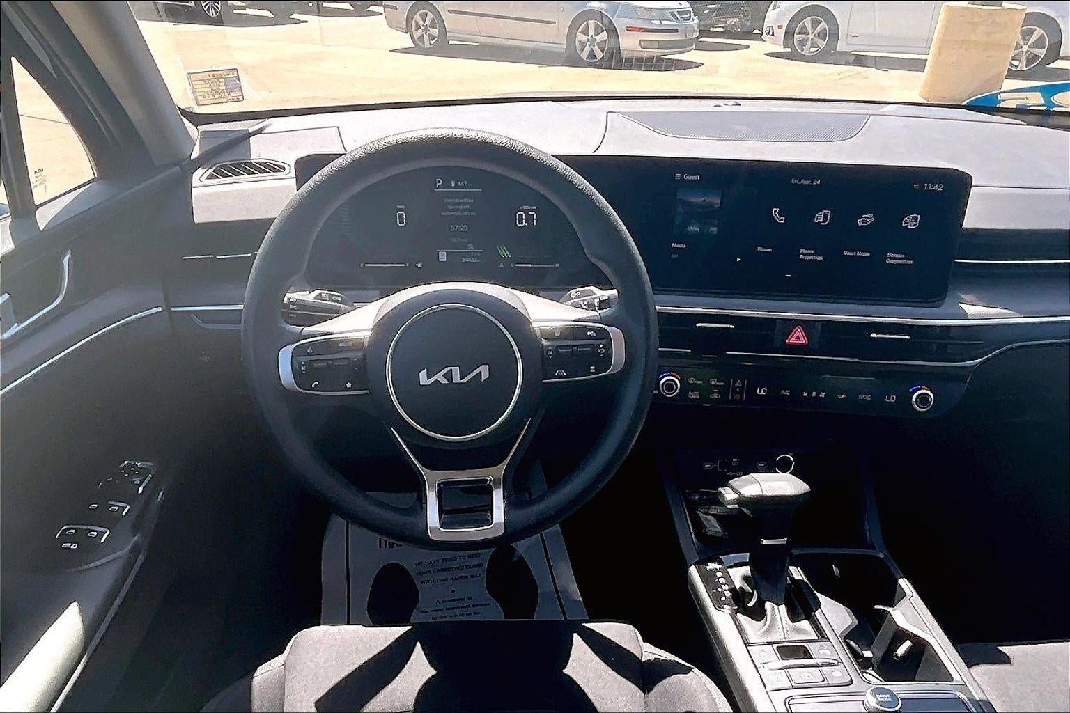 2025 Kia K5 LXS
