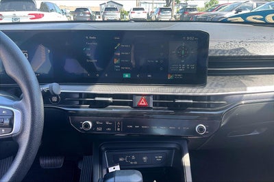 2025 Kia K5 LXS